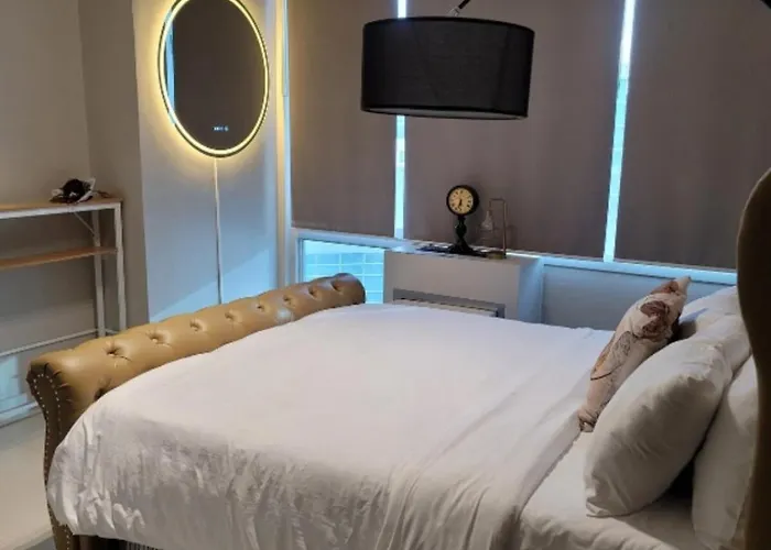 Amazing 1 5br Unit Connected To Eastwood Mall Apartment Manila