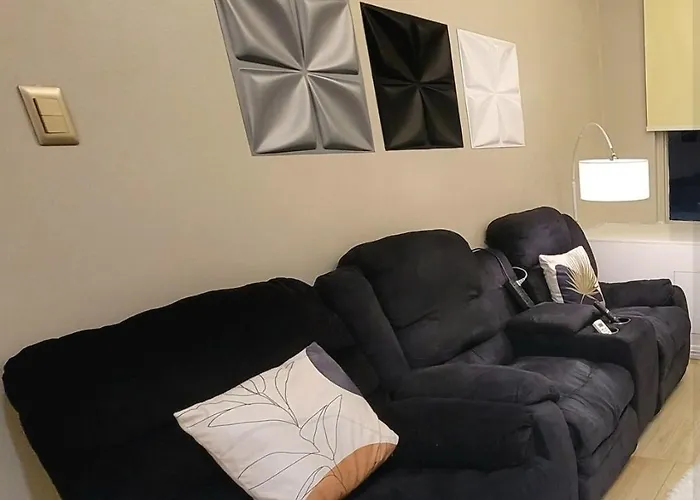 Amazing 1 5br Unit Connected To Eastwood Mall *