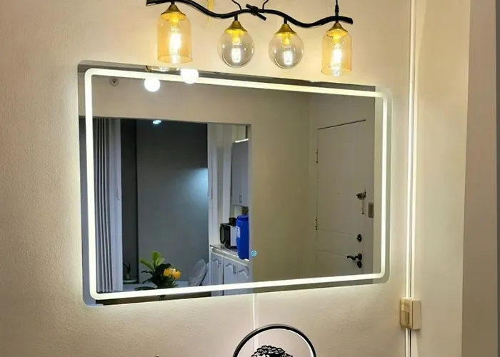 Amazing 1 5br Unit Connected To Eastwood Mall * Manila
