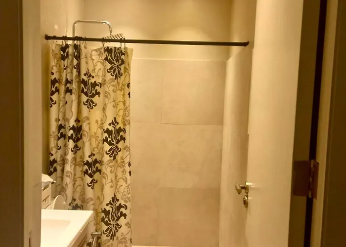 Amazing 1 5br Unit Connected To Eastwood Mall Apartment Manila